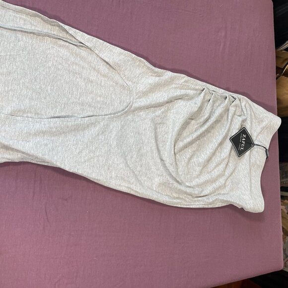 NWT - Small Zaful Gray scrunch skirt - open slit - Picture 5 of 6